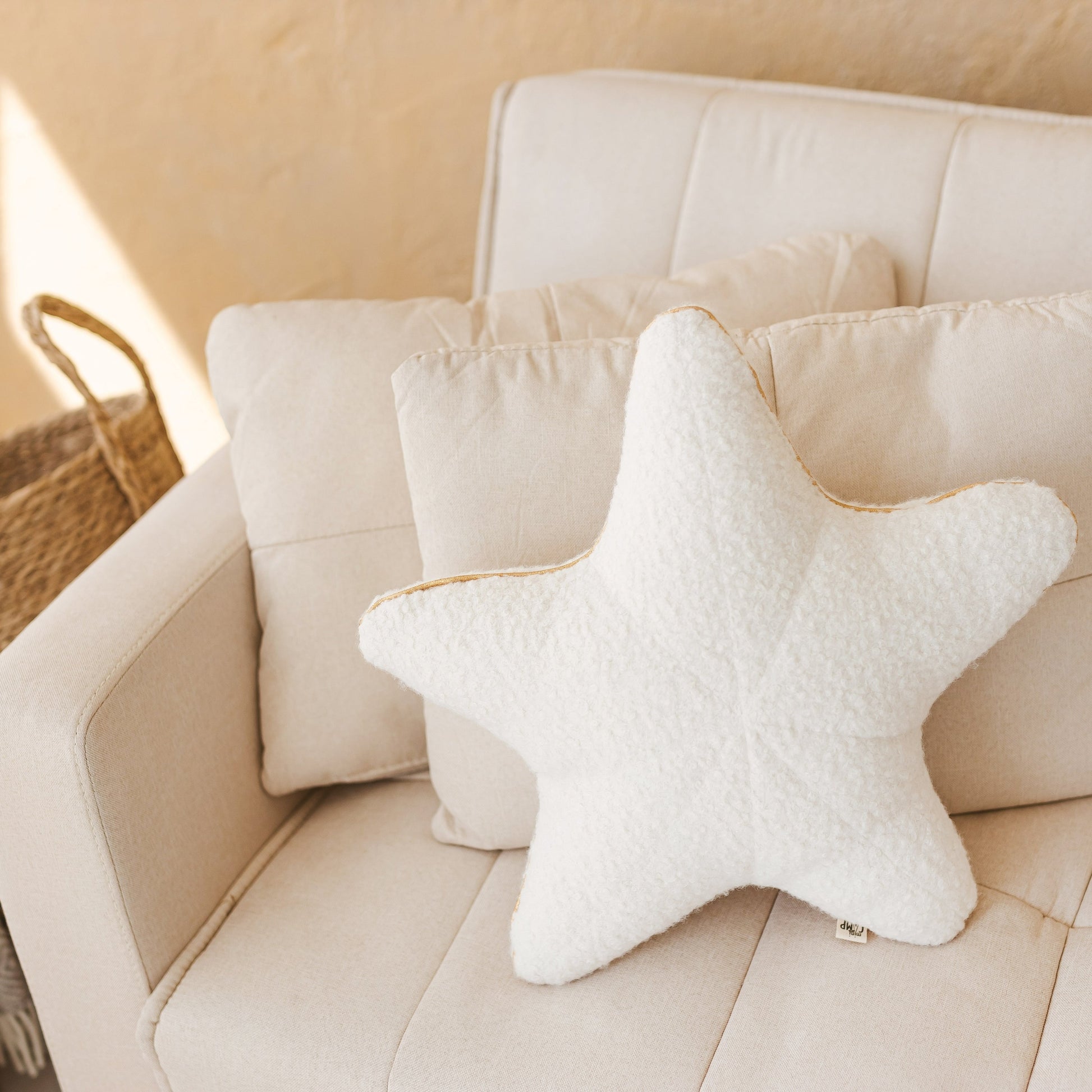 MINICAMP Seashell Pillows, Starfish Throw Pillows, Crustaceancore Decor | PACK of 2 - Flossie & George