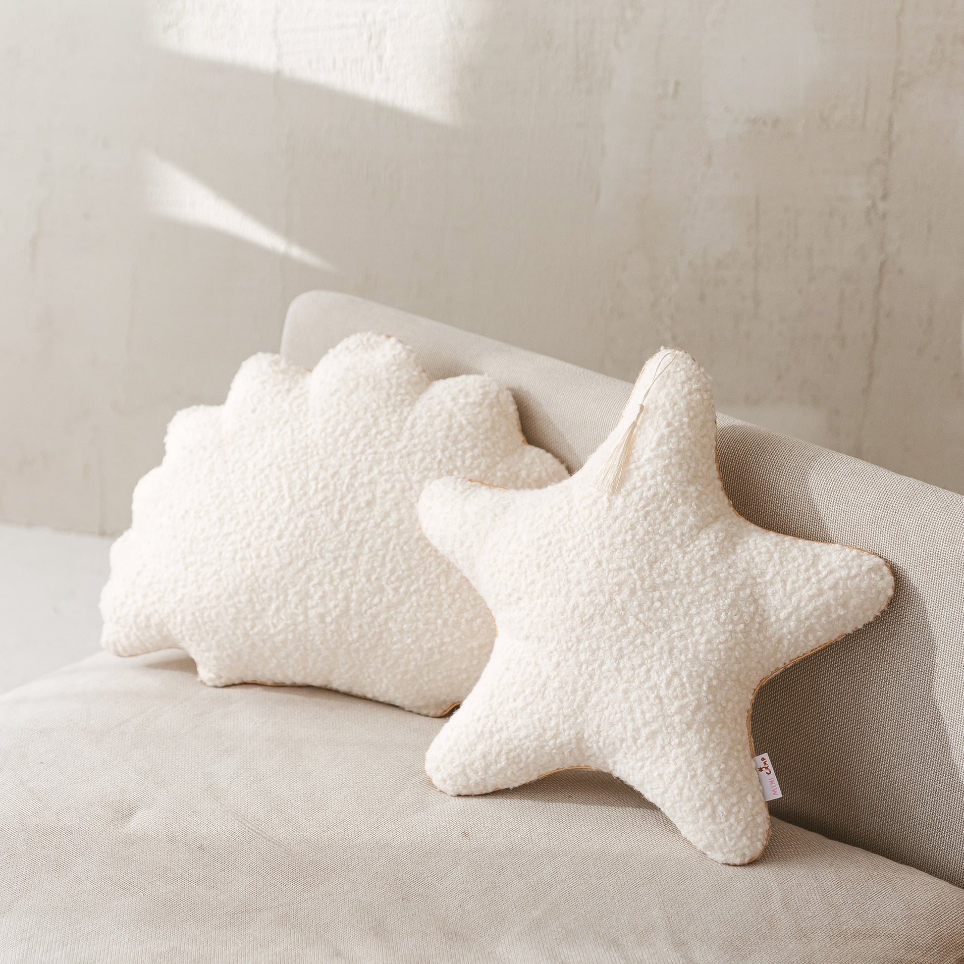 MINICAMP Seashell Pillows, Starfish Throw Pillows, Crustaceancore Decor | PACK of 2 - Flossie & George